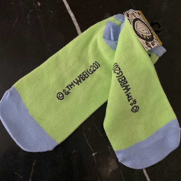 Baby Wile E. Coyote Kids No Show Socks - Picture 4 of 5